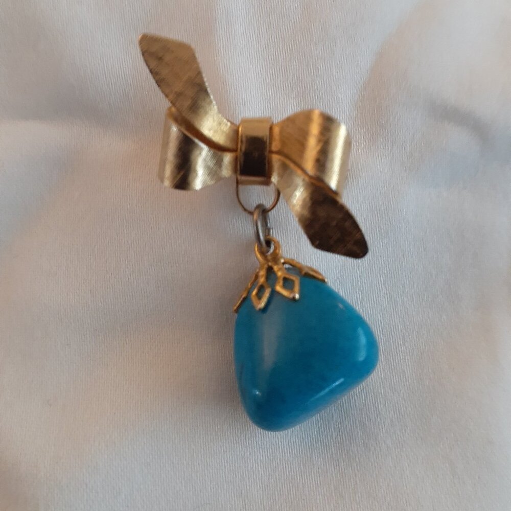Vintage 1980s Brooch with Turquoise Pendant  1.5 inch in length